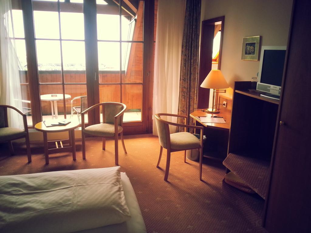 Hotel Seewirt Nonnenhorn Ruang foto