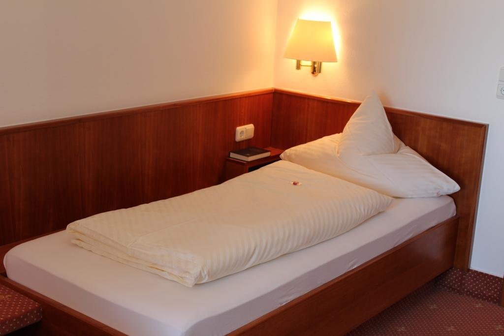 Hotel Seewirt Nonnenhorn Bagian luar foto