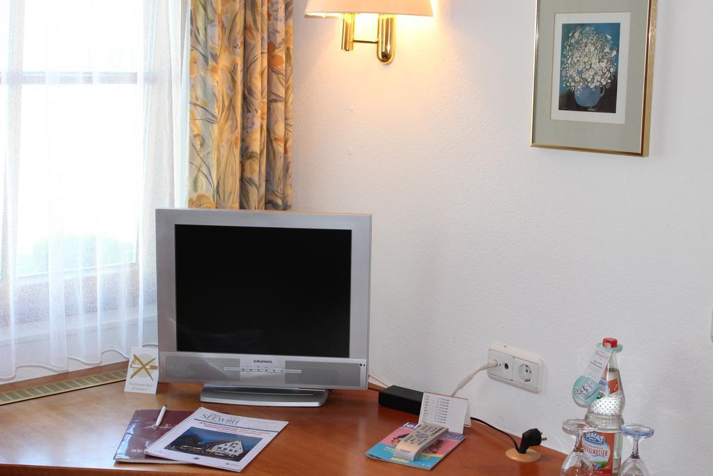 Hotel Seewirt Nonnenhorn Bagian luar foto