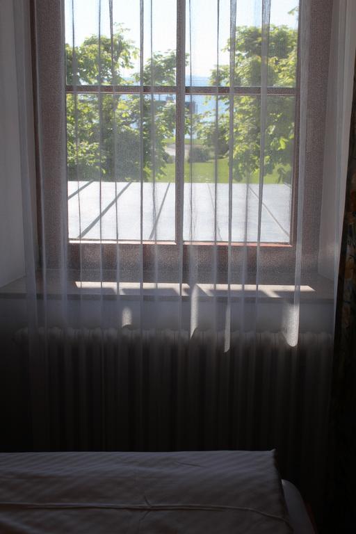 Hotel Seewirt Nonnenhorn Bagian luar foto